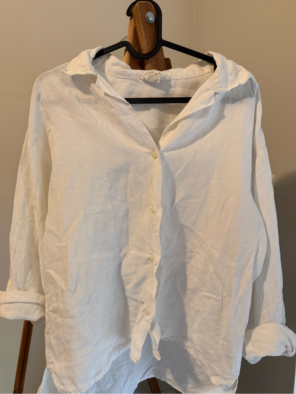 Classic White Linen Button-Down Shirt - Relaxed Fit